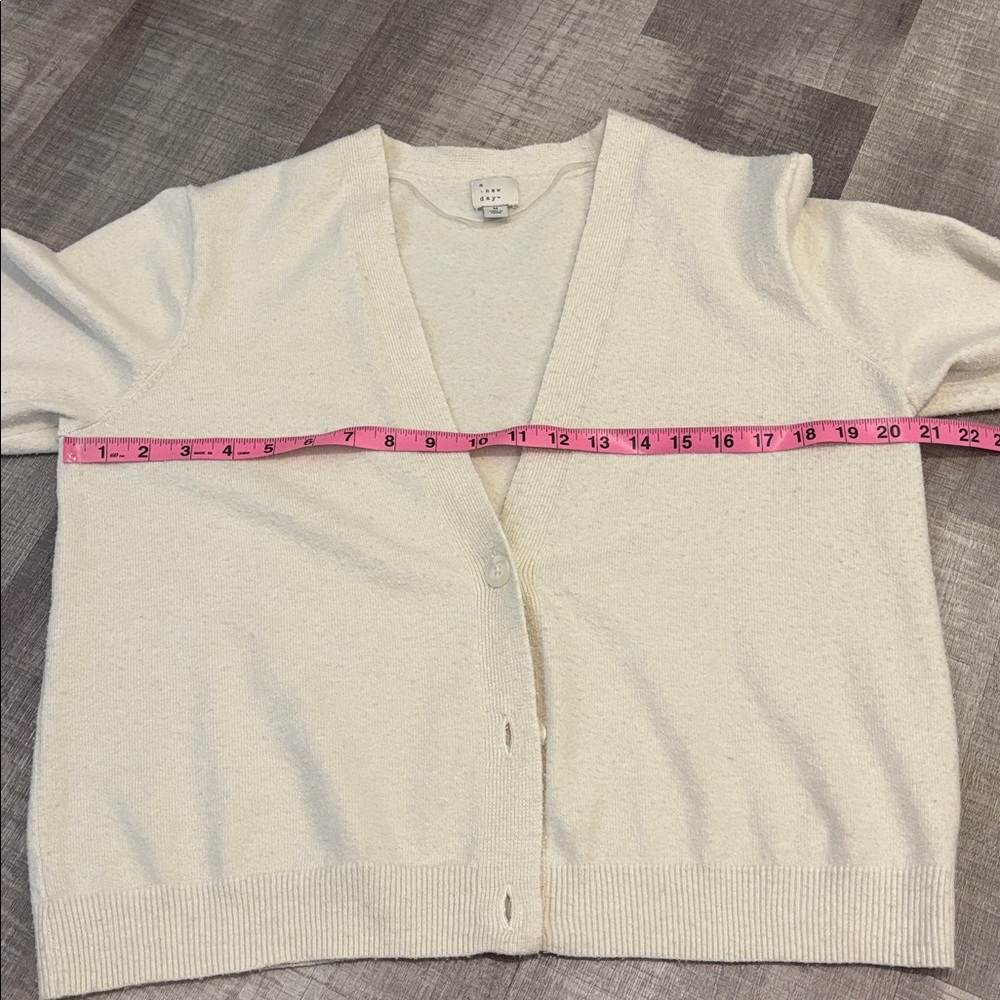 a new day cream cardigan - Picture 5 of 5